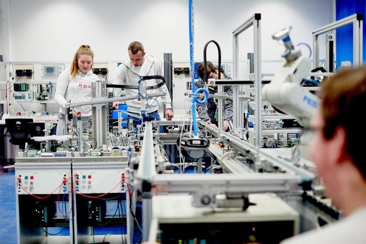 100 5c7e512489a1d bbs2 72